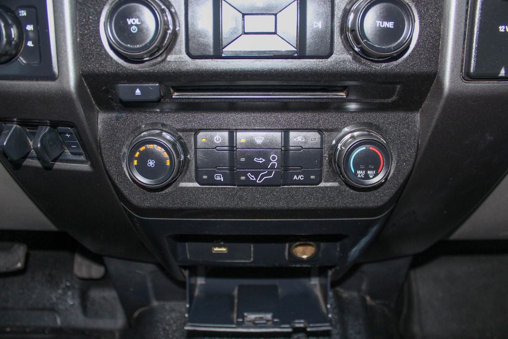 2017 Ford F-350SD XLT