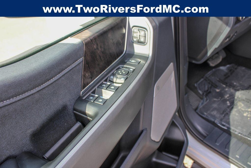 2025 Ford F-350SD Lariat