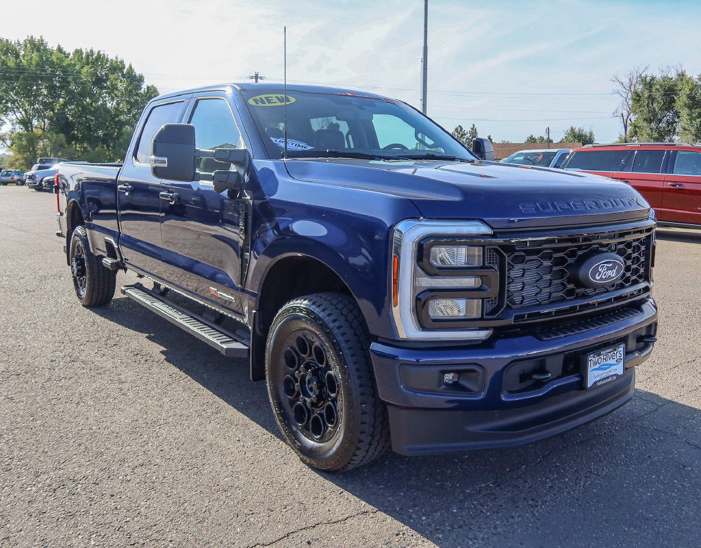 2027 Ford F-350SD Lariat