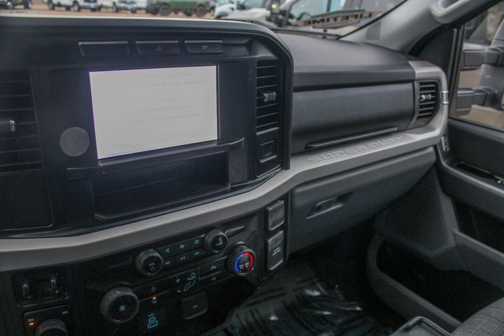 2023 Ford F-350SD Base