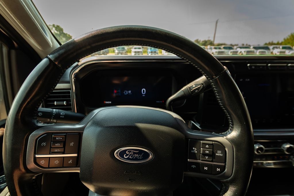 2023 Ford F-350SD Lariat