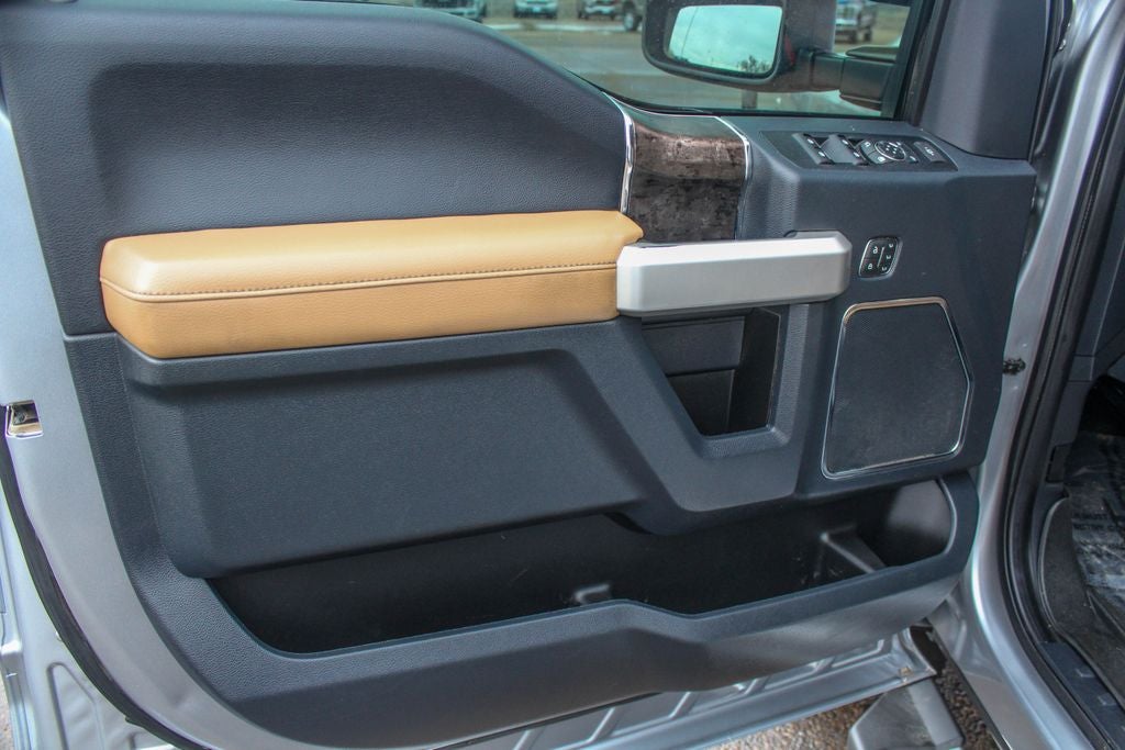 2022 Ford F-350SD Lariat