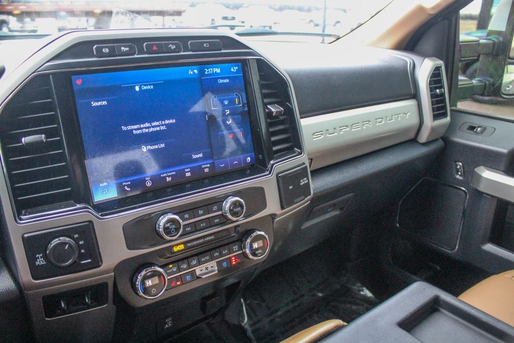 2022 Ford F-350SD Lariat