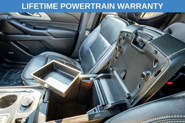 2022 Chevrolet Traverse LT Leather