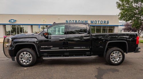 2017 GMC Sierra 2500 HD Denali
