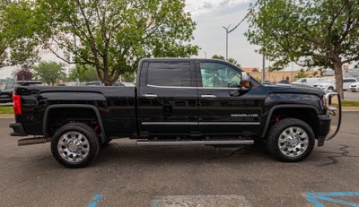 2017 GMC Sierra 2500 HD Denali