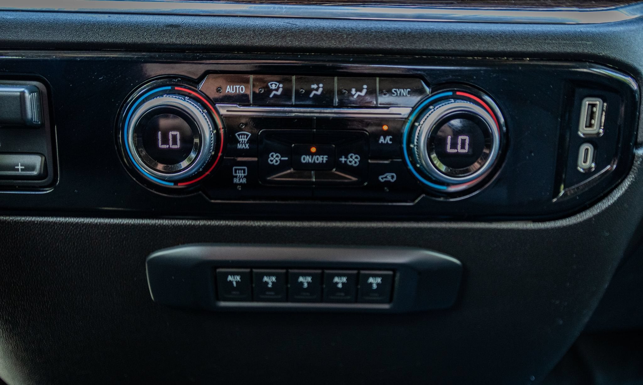 2024 GMC Sierra 3500 HD SLE