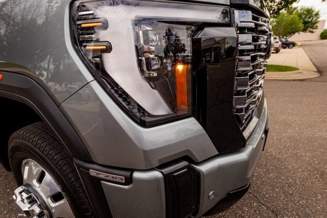 2025 GMC Sierra 3500 HD Denali Ultimate DRW