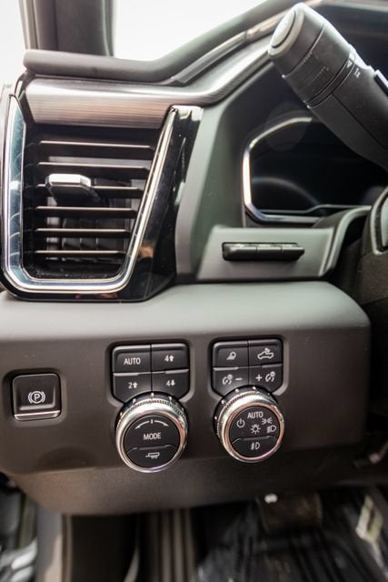 2025 GMC Sierra 3500 HD Denali Ultimate DRW