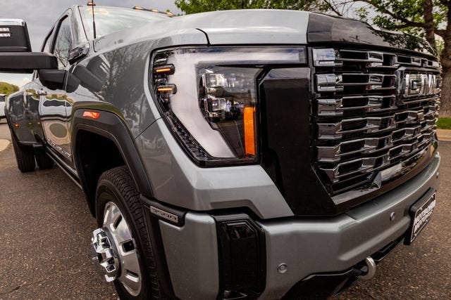 2025 GMC Sierra 3500 HD Denali Ultimate DRW