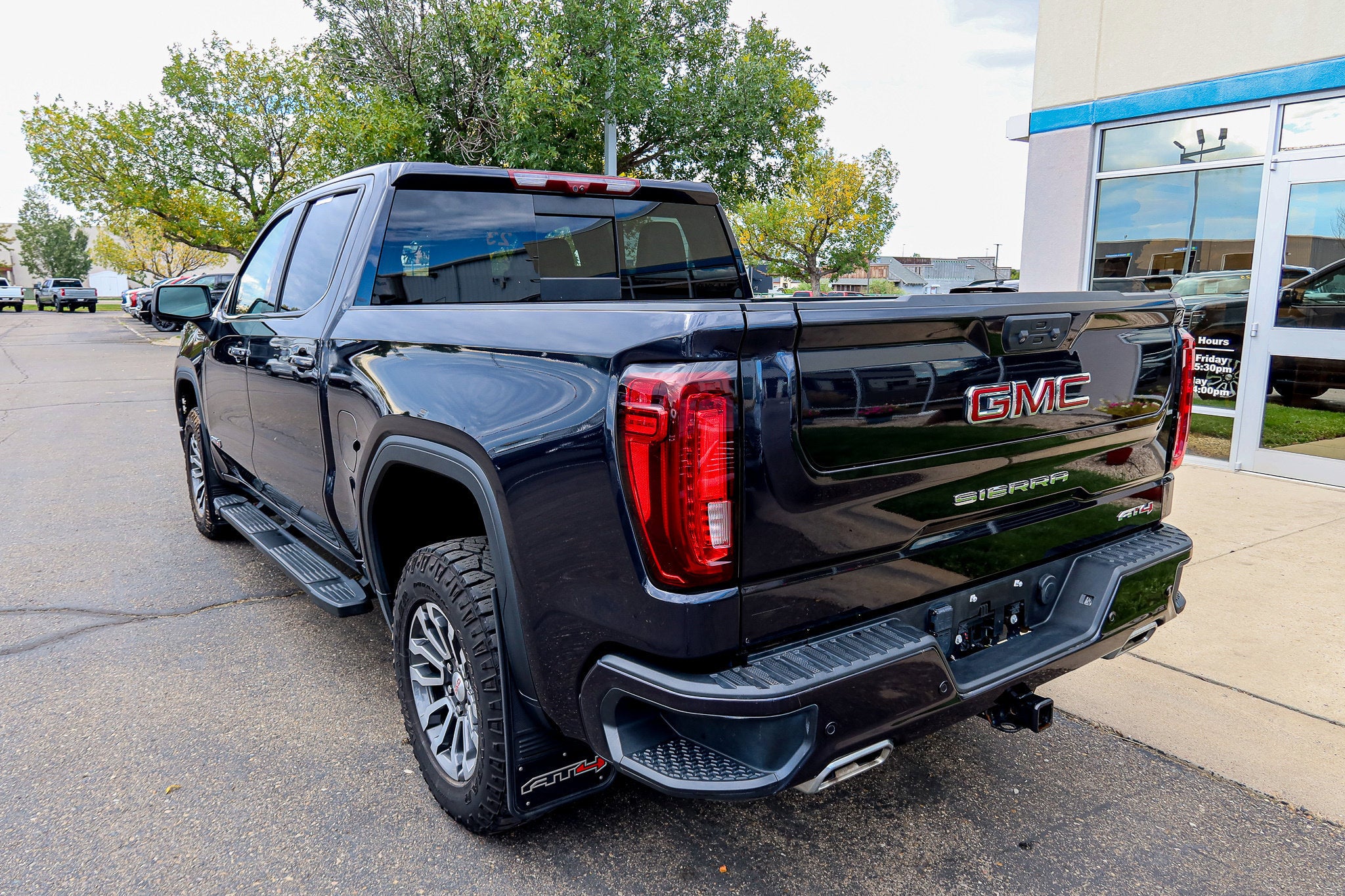 2023 GMC Sierra 1500 AT4